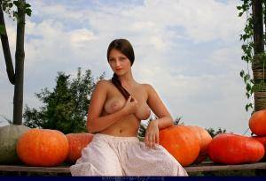 Original 3072 px/ 2104 px