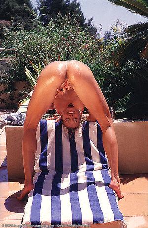 Original 536 px/ 826 px