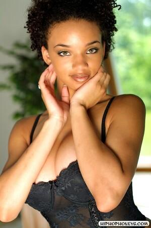 Original 681 px/ 1024 px