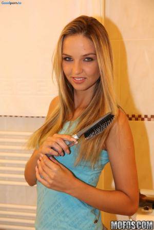 #Mofos Im A Horny Girl Anita AKA Erica Lightspeed AKA Anetta V