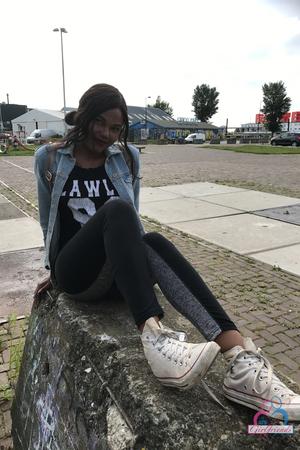 Original 2000 px/ 3000 px