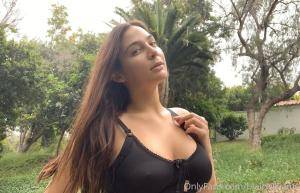 Original 1600 px/ 1034 px