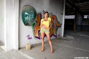 Original 2000 px/ 1325 px