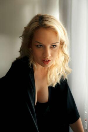 Original 854 px/ 1280 px