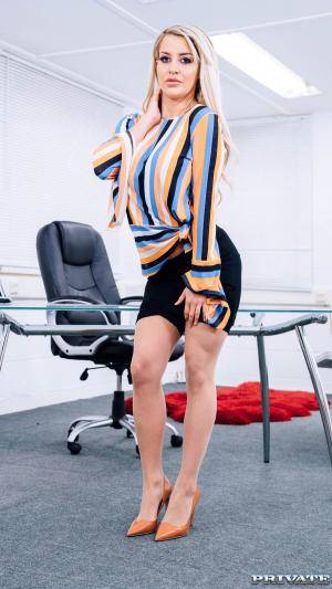 Original 900 px/ 1600 px