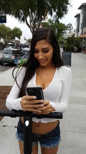 Original 1080 px/ 1920 px