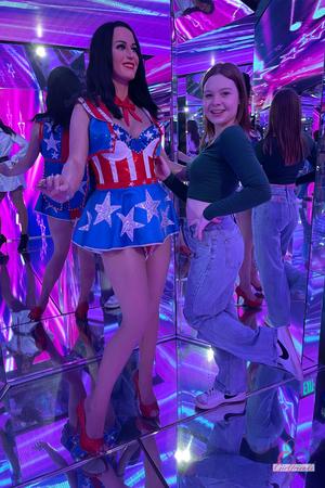 Original 2000 px/ 3000 px