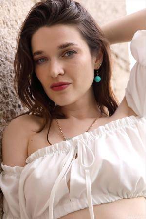 Original 2667 px/ 4000 px