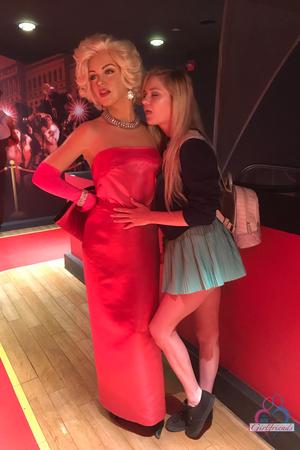 Original 2000 px/ 3000 px