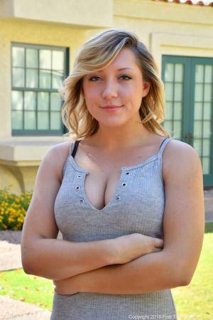 Original 852 px/ 1280 px