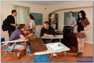 Original 850 px/ 572 px