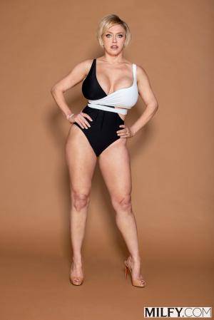 Original 2000 px/ 2999 px