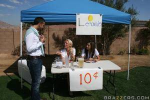 Original 900 px/ 600 px