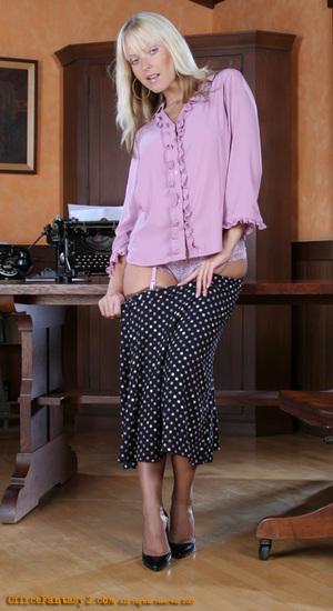 Original 608 px/ 1115 px