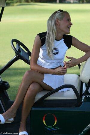 Original 853 px/ 1280 px