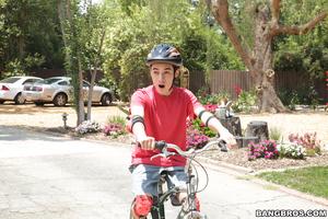 Original 2000 px/ 1333 px