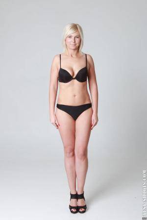 Original 854 px/ 1280 px