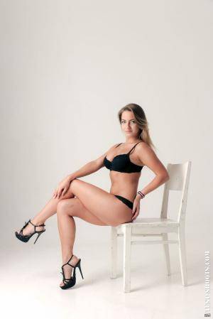 Original 854 px/ 1280 px