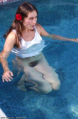 Original 672 px/ 1024 px