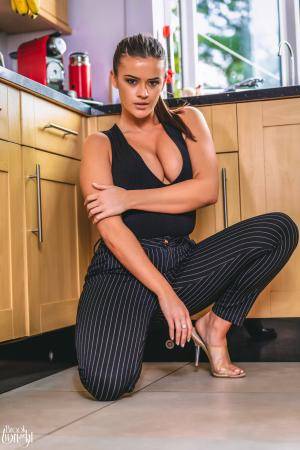 Original 3000 px/ 4500 px