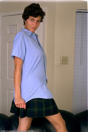 Original 682 px/ 1024 px