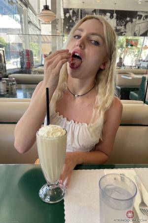 Original 2000 px/ 3000 px