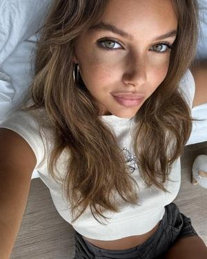 Original 1440 px/ 1800 px