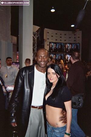 Original 679 px/ 1024 px