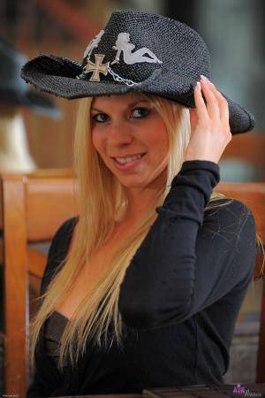 Original 1996 px/ 3000 px