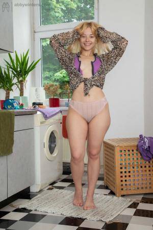 Original 854 px/ 1280 px