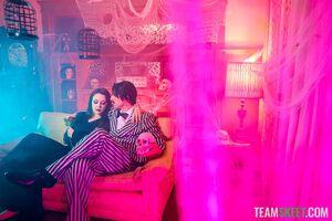 Original 1619 px/ 1080 px