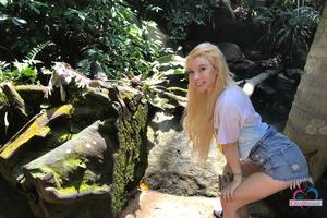 Original 3000 px/ 2000 px