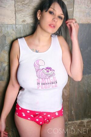 Original 1067 px/ 1600 px