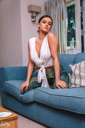 Original 3000 px/ 4500 px