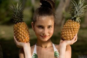 Original 3000 px/ 2000 px