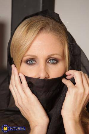 Original 1706 px/ 2560 px