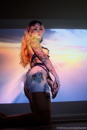 Original 853 px/ 1280 px