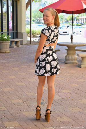 Original 852 px/ 1280 px