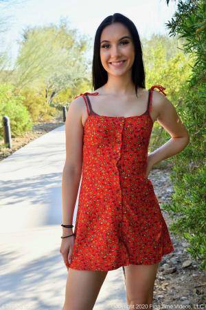 Original 852 px/ 1280 px