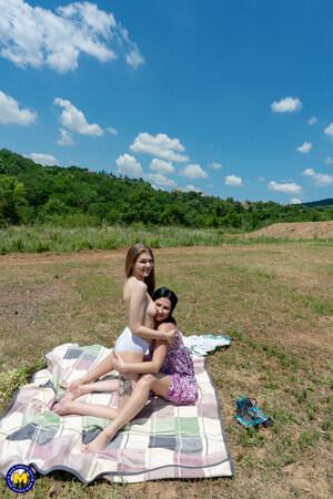 Original 1707 px/ 2560 px