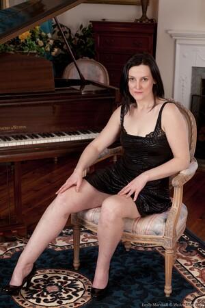 #WeAreHairy Emily Marshall Piano Poses