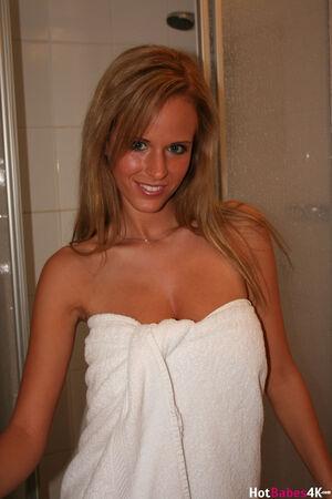 #HotBabes4k Sexy Showering Babe Raylene Richards