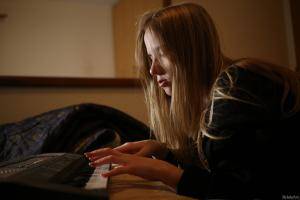 Original 4200 px/ 2800 px