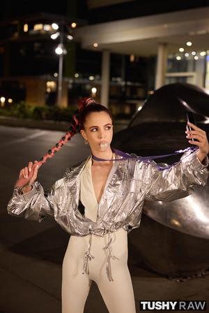 Original 2000 px/ 2999 px