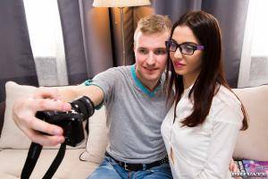 Original 1600 px/ 1067 px