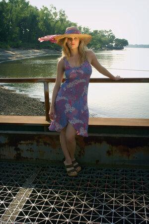 Original 1021 px/ 1536 px