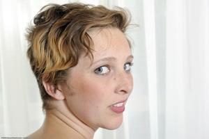 Original 1600 px/ 1064 px