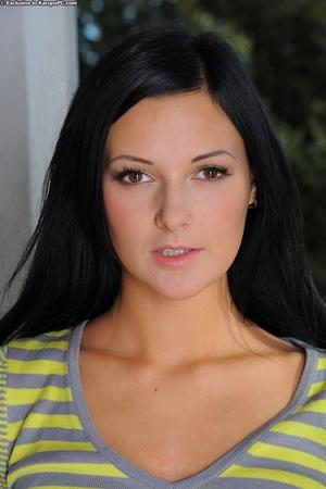 Original 999 px/ 1500 px