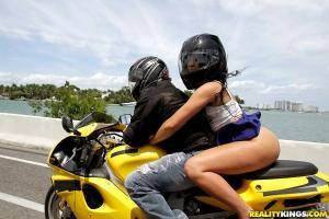 Original 3840 px/ 2560 px