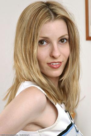 Original 682 px/ 1024 px